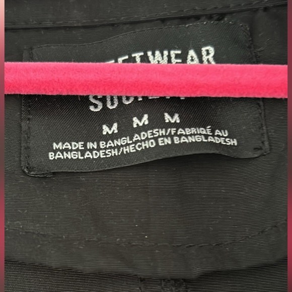 New Reputation inspired jacket size medium - Picture 3 of 8